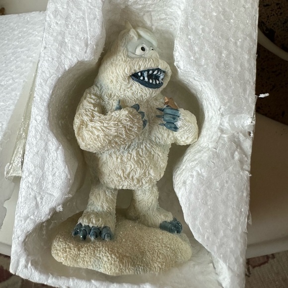 BUMBLE the snowman mini figurine- From Rudolph & the Island of the Misfits - Picture 2 of 9